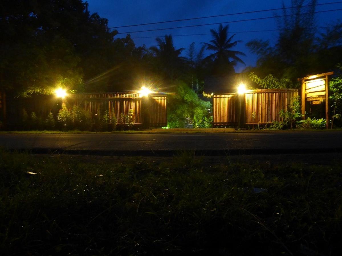 Shibui Garden Bungalows And Restaurant Tanjung  Eksteriør billede